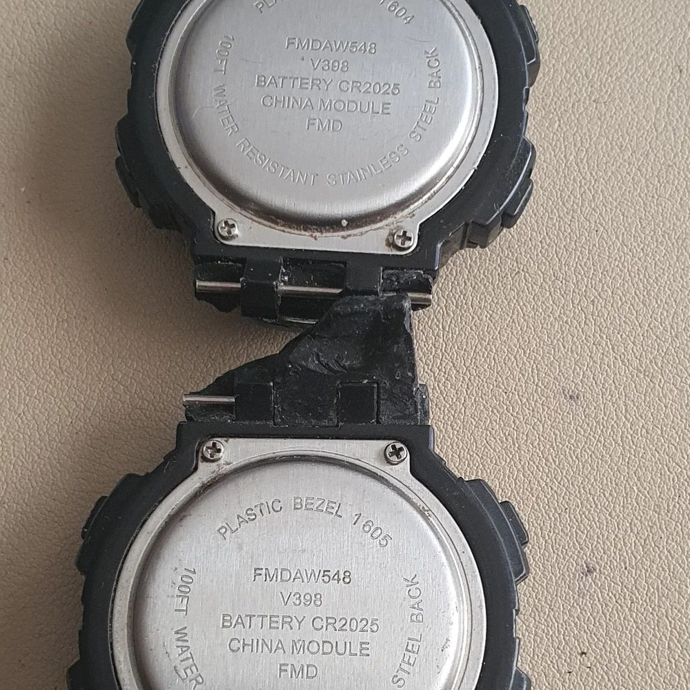10/$20 Lot Of 2 Digital Alarm Chrono Men's Watches